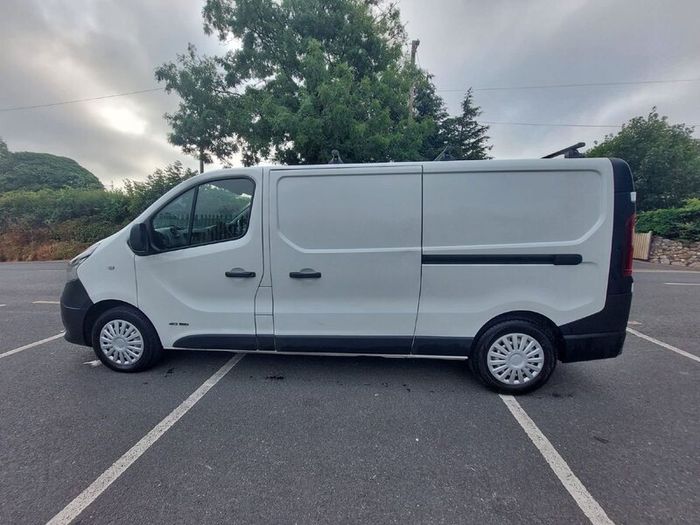 Nissan NV300 2017