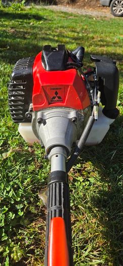 Mitsubishi chainsaw