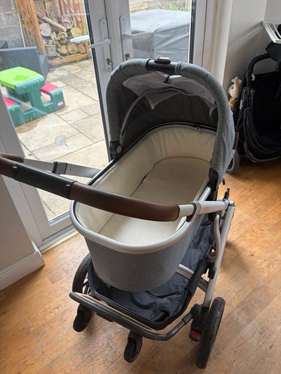 Uppababy Vista V2
