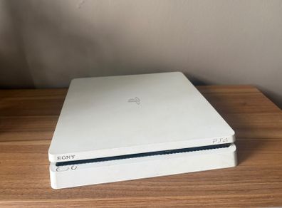 White ps4 slim 500gb