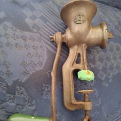 Antique Spong 90 meat grinder/mincer