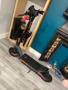 Electric scooter