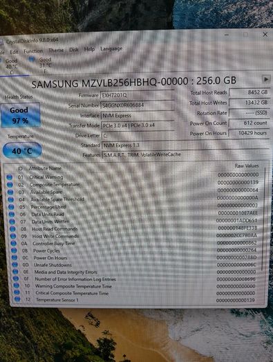 HP ProDesk 600 G4 SFF (i5 8th Gen) and power cable