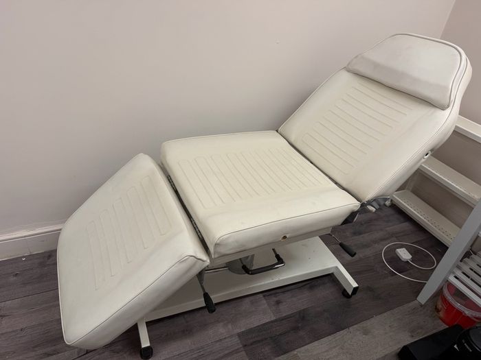 Beauty chair