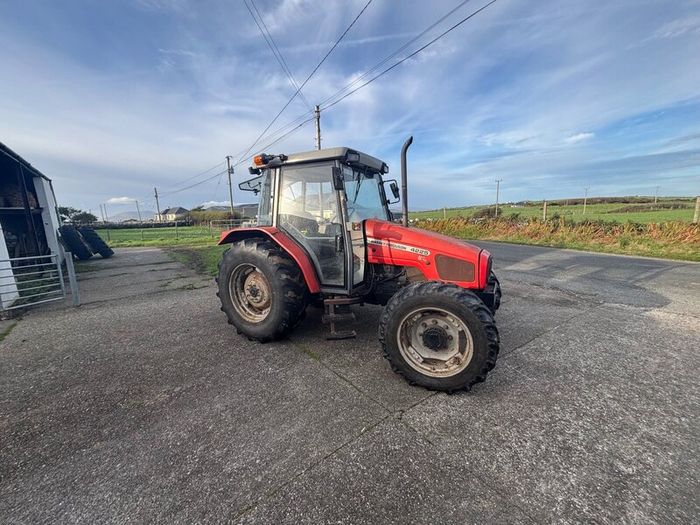 1999 Massey Ferguson  4225