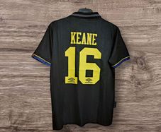 Man Utd ( Retro/keane 16 ) ,size : XL