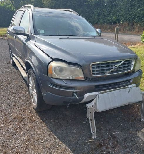 Volvo xc90s 2.4d5 for breaking, also can run diagnostics