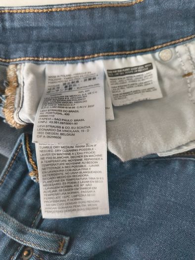 Ladies Levi's 712 slim jeans