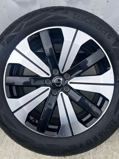 Genuine Volvo R-Design 19" Alloy Wheels