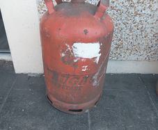 Butane gas bottle ( full )