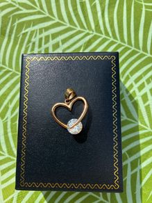 Gold pendant