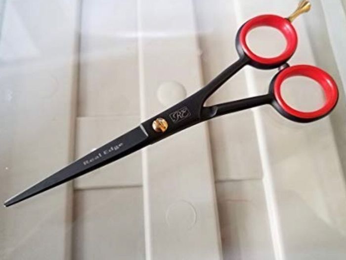 Professional Hair Cutting Scissors, Hairdressing Scissors Shears for Barber Salon Stainless Steel with High hardness of Edge. (13cm, Black)