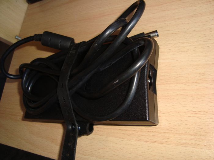 Genuine Laptop Power Adapter Charger Dell 130w LA130PM121 DA130PE1-00
