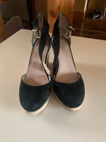 Carvela Kurt Geiger wedge heels sz 5