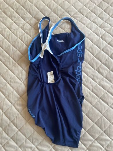 Speedo swimsuit size 40