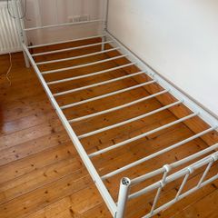 Single bed frame
