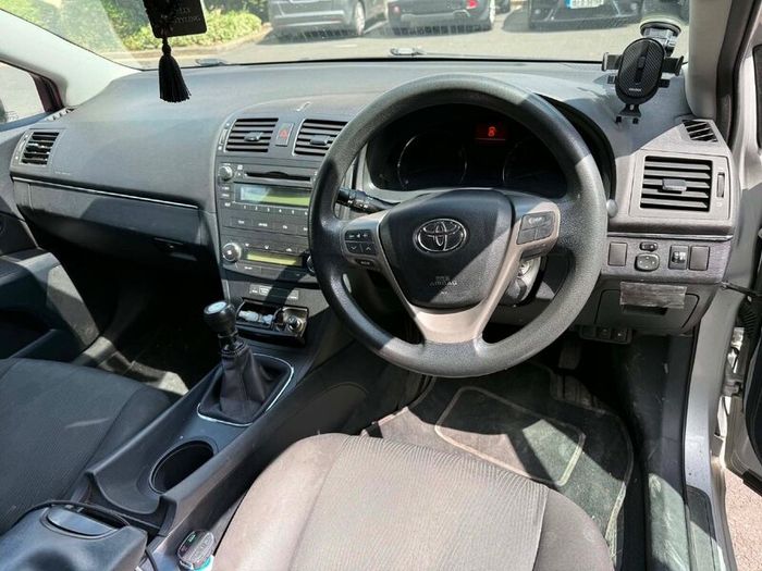 Toyota Avensis 2010