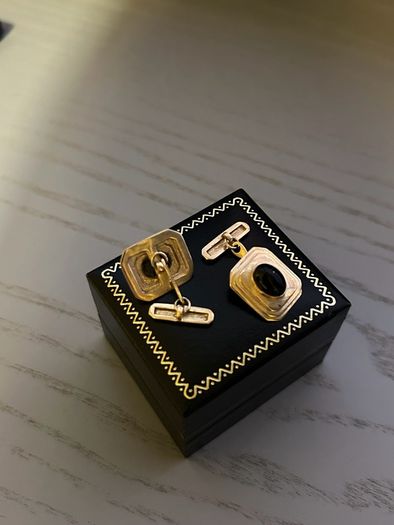 10K Gold and Black Onyx Cufflinks