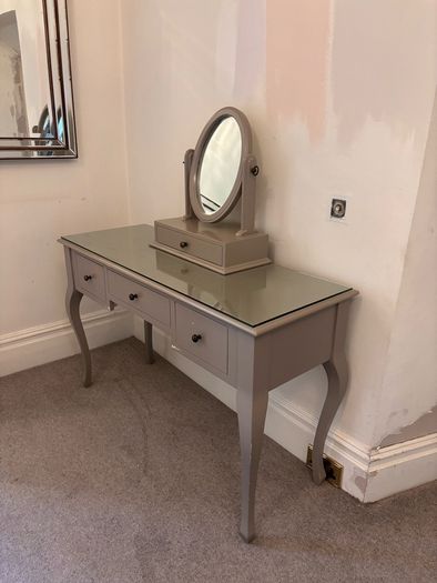 Dressing Table with Mirror