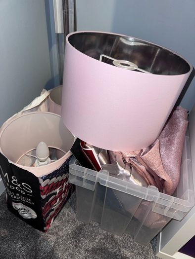 Pink Bedroom Set Curtains/Lamps & Lampshade