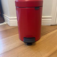 Brabantia 3 litre pedal bin
