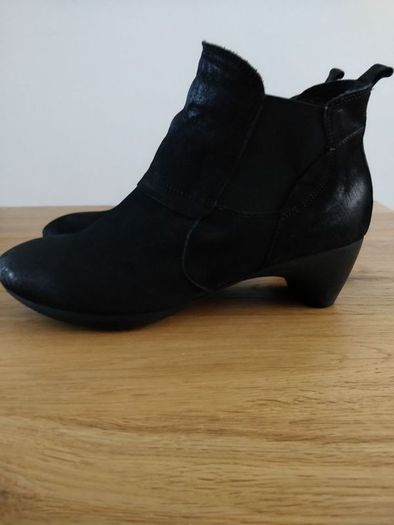 Black ankle boots size 5 by Think!