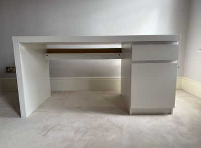 Office / Study Desk