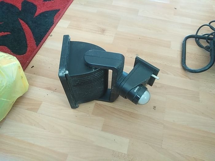 Security lights with sensor