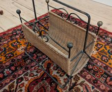 Magazine rack