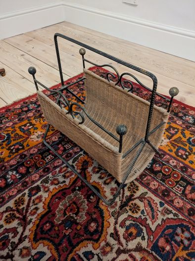 Magazine rack