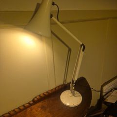 Anglepoise lamp-Model 90 desk lamp-made in England.(white)
