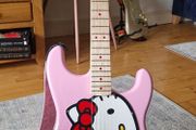 Hello Kitty Squier Stratocaster