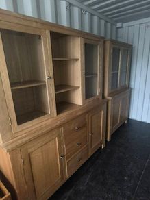Solid oak kitchen Dressers 3x Door and 2 x Door un