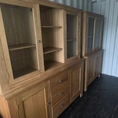 Solid oak kitchen Dressers 3x Door and 2 x Door un