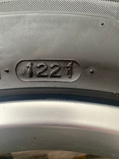 Audi A4 b6/b7Alloy wheels with hankook tyres.