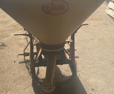 Vicon PS 403/500 Fertiliser spreader