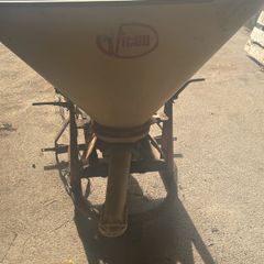 Vicon PS 403/500 Fertiliser spreader