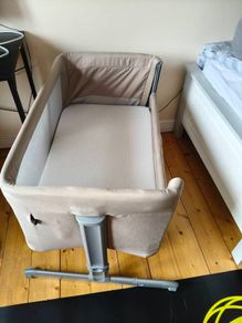 Graco Next to me Bedside Crib
