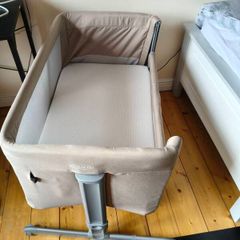 Graco Next to me Bedside Crib