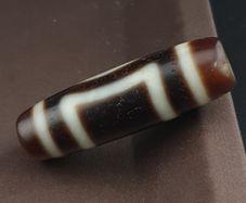 Antique Himalayan Tibetan Circle & Square Eyes Agate Dzi Bead Amulet Pendant