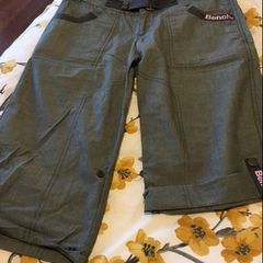 Mens  Bench shorts W28"