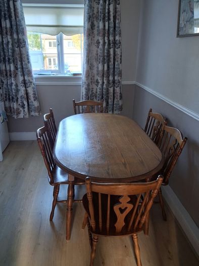 dining table & 6 chairs