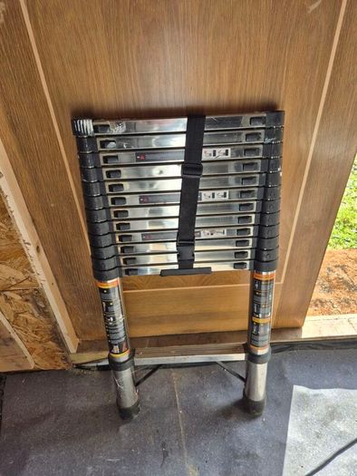 extendible ladder