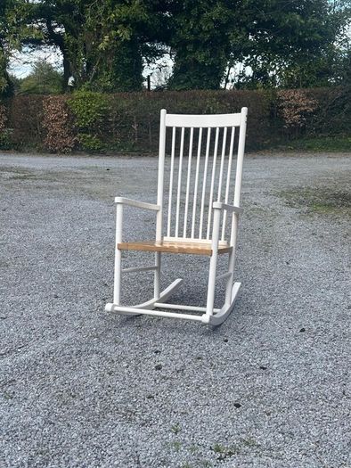 Rocking chair