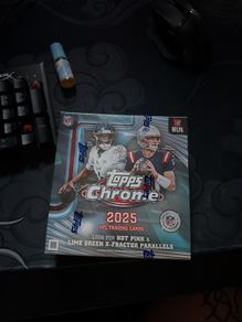 Topps chrome NFL2025