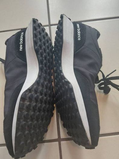 Mens New Blanace 327 trainers