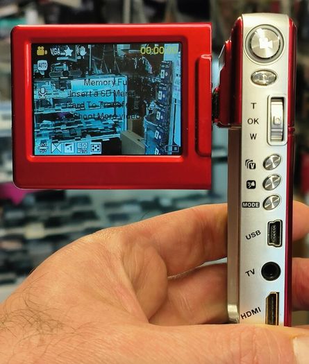 Vivitar 12.1 MP HD Digital Camera with 2.4 TFT (DVR 925HD) Red