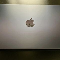 MacBook Air M4 13 2025