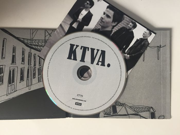 Stereophonics [2015] Keep The Village Alive (CD Digipack Album)