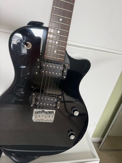 Electric guitar
